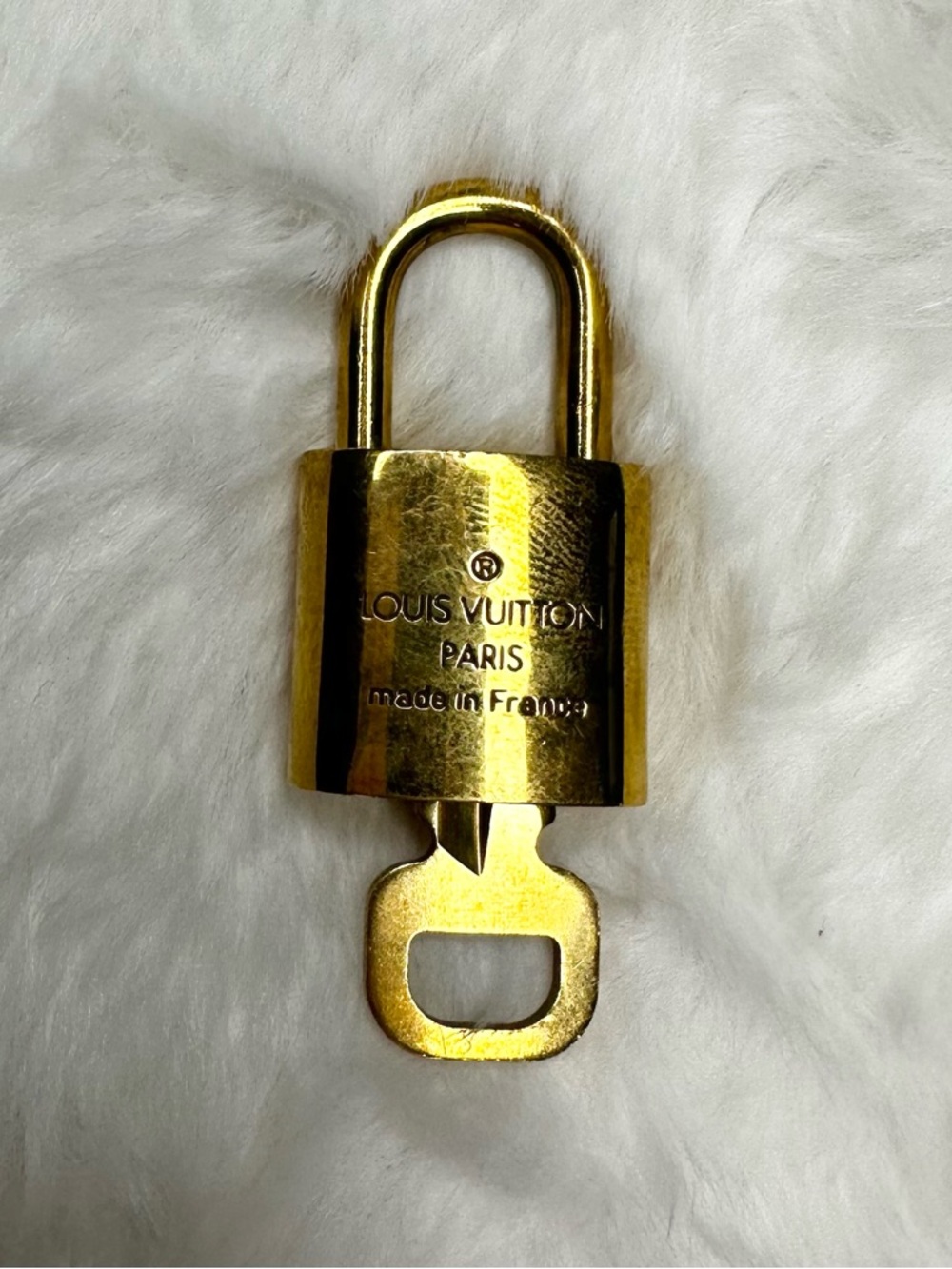 *LOUIS VUITTON* LV Monogram Lock & Key #310 - Picture 3 of 6